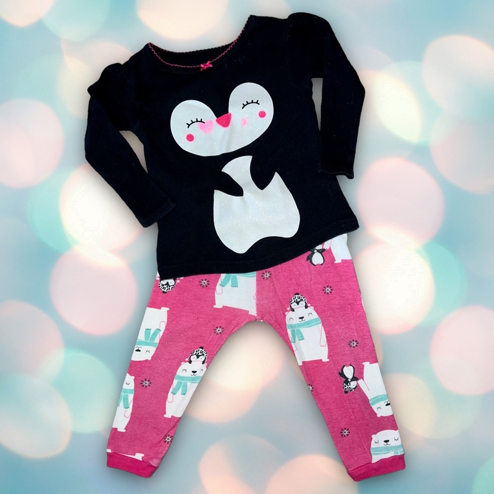 Carter’s Baby Girl’s Long Sleeve Penguin Pajama Set Size 12
Months